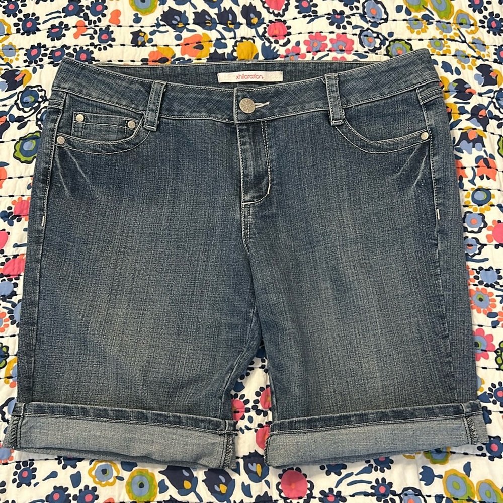 Xhilaration Denim Shorts NWOT sz 17☀️😎💕